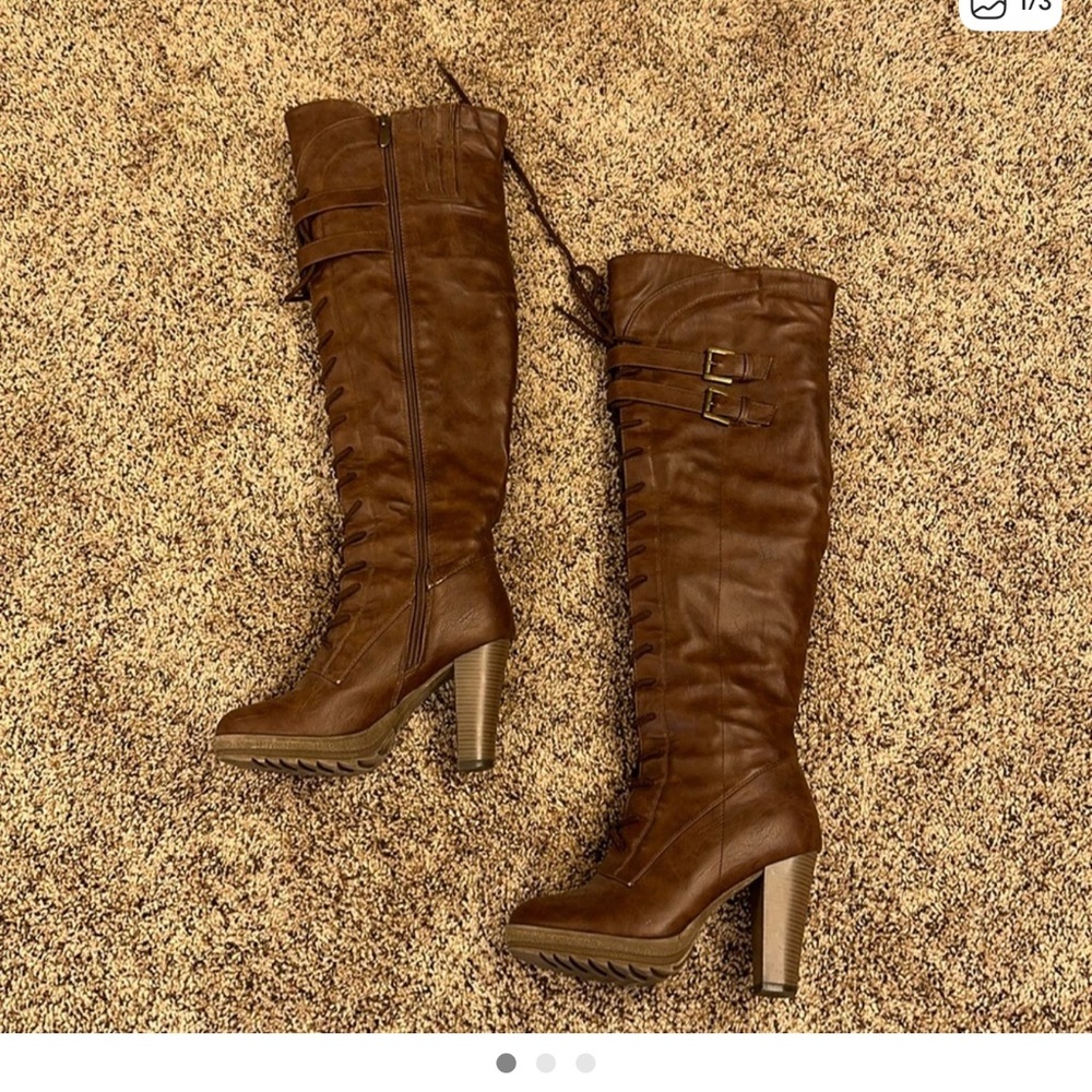 Brown Knee-High Lace-Up Boots